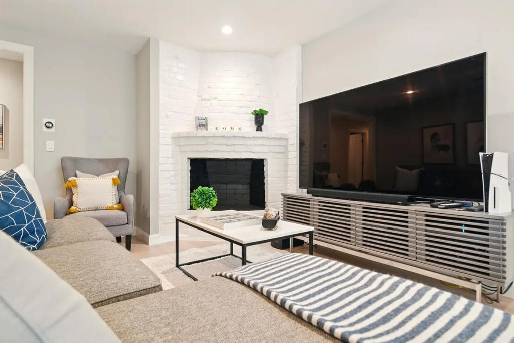 660 Giralda Dr 011.png