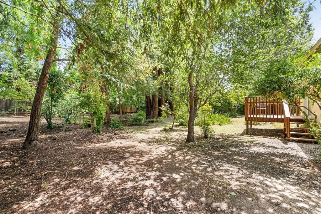 24401 Summerhill Ave 004.png