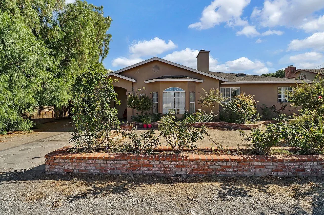 1223 Rose Ave, Mountain View