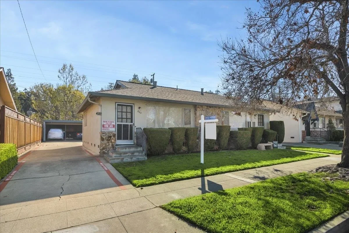 960 College Dr, San Jose
