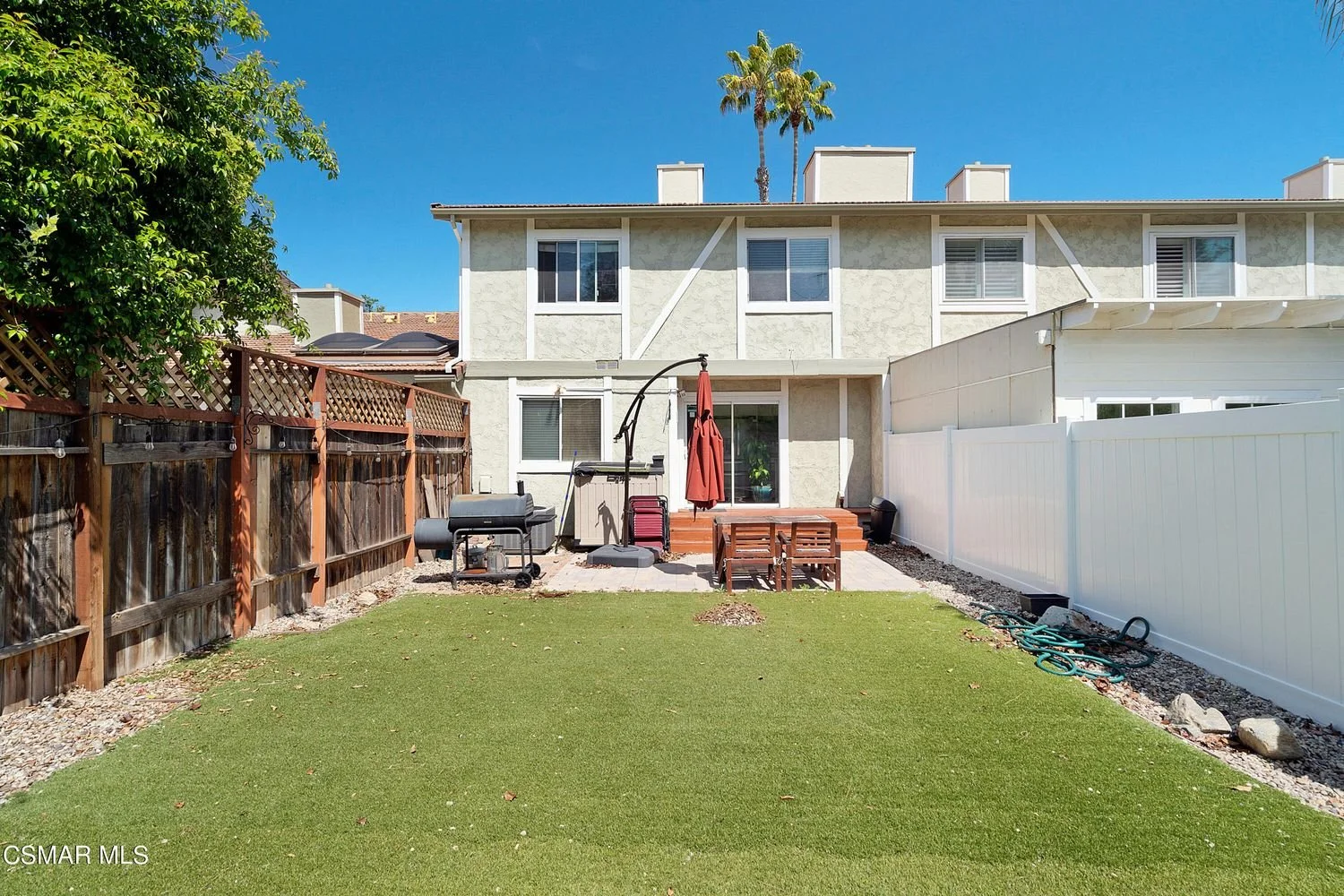 29603 Strawberry Hill Dr, Agoura Hills