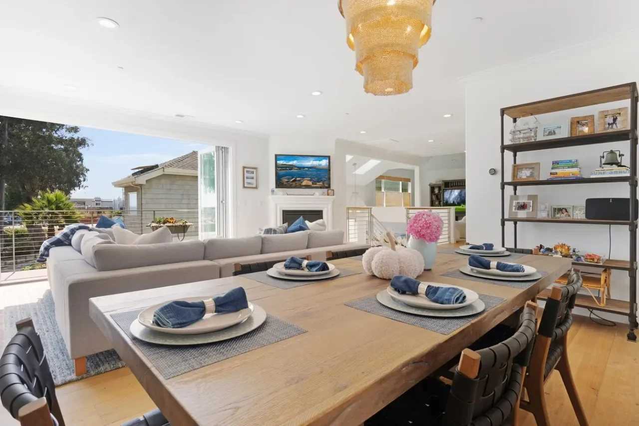 495 Coastview Dr 006.webp