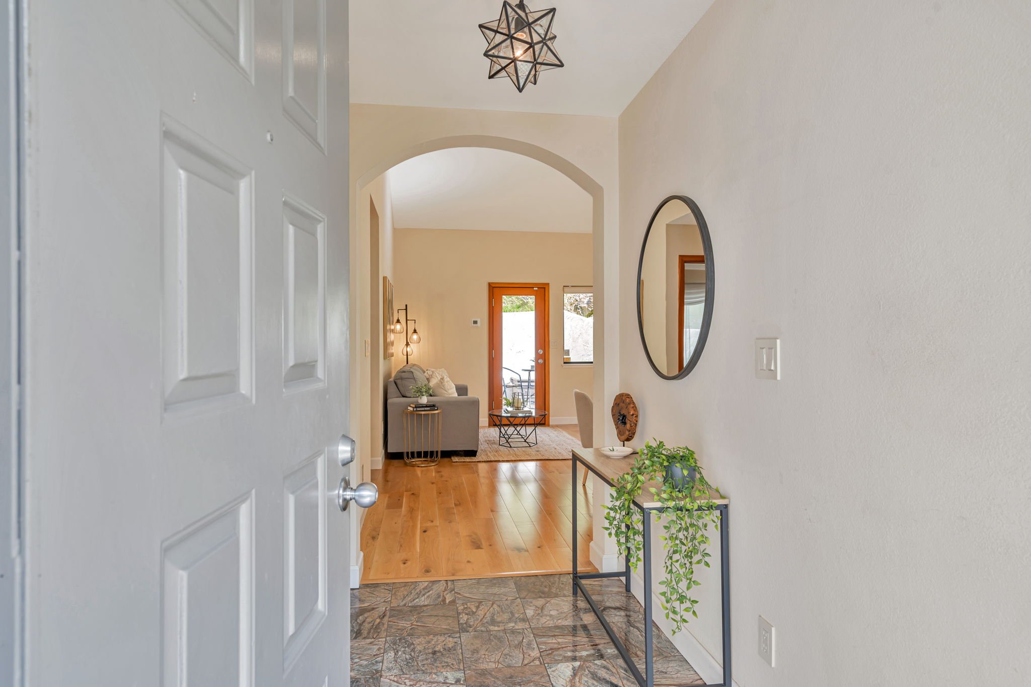 8-web-or-mls-9-newcastle-ct.jpg