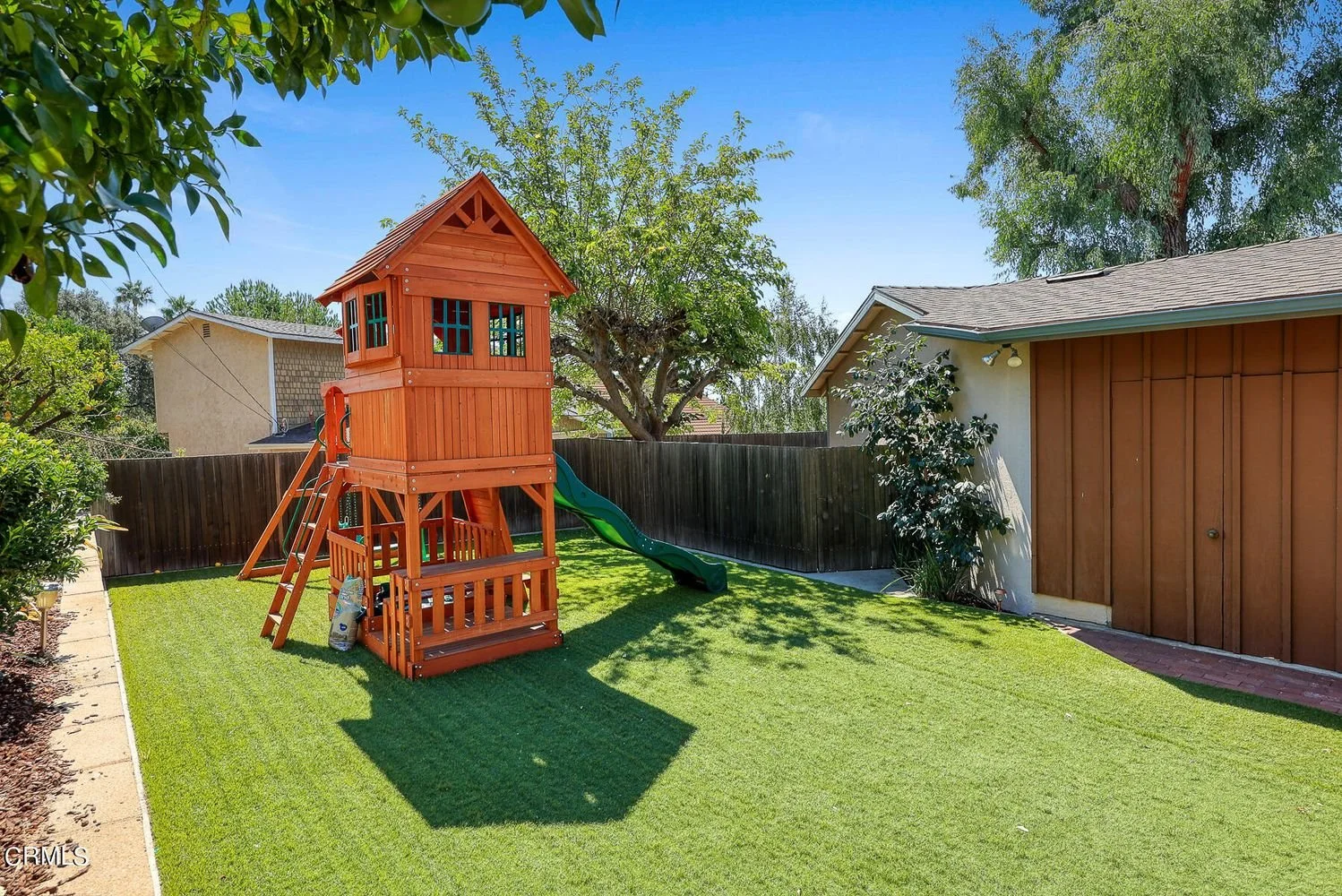 3451 Brookhill St 051.jpg