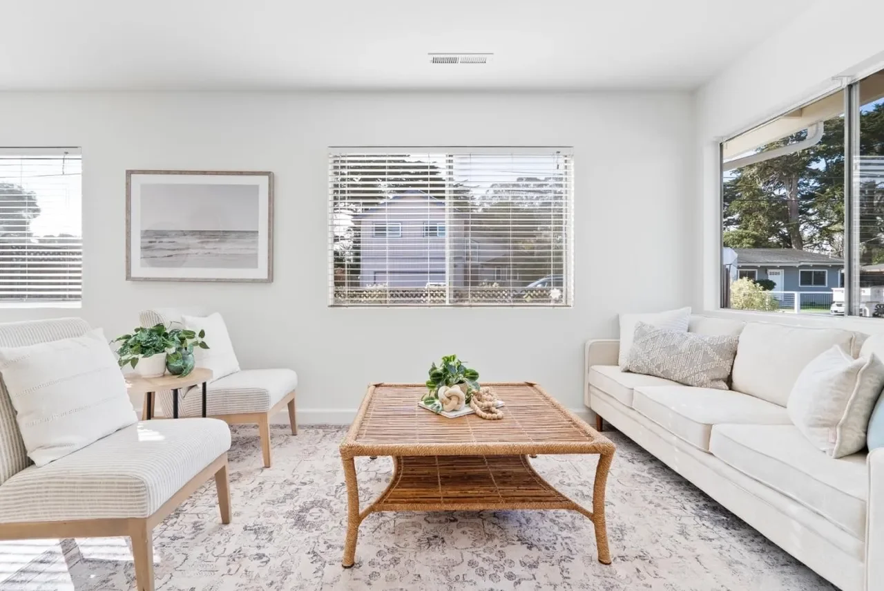 526 Harriet Ave 004.webp