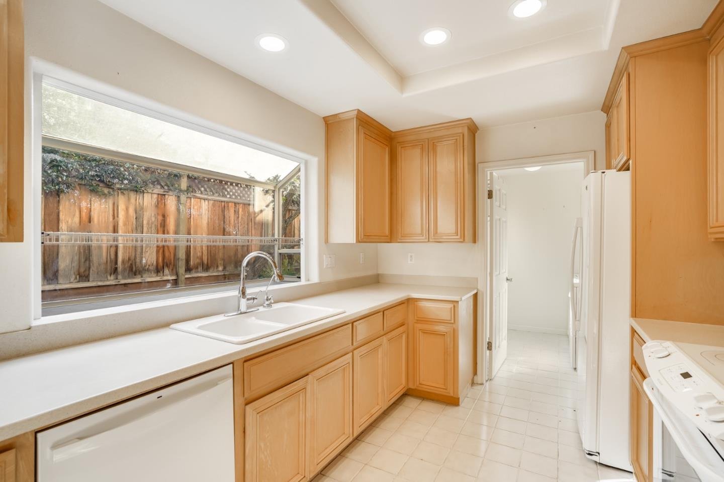 1530 Redding Park Ln 010.jpg