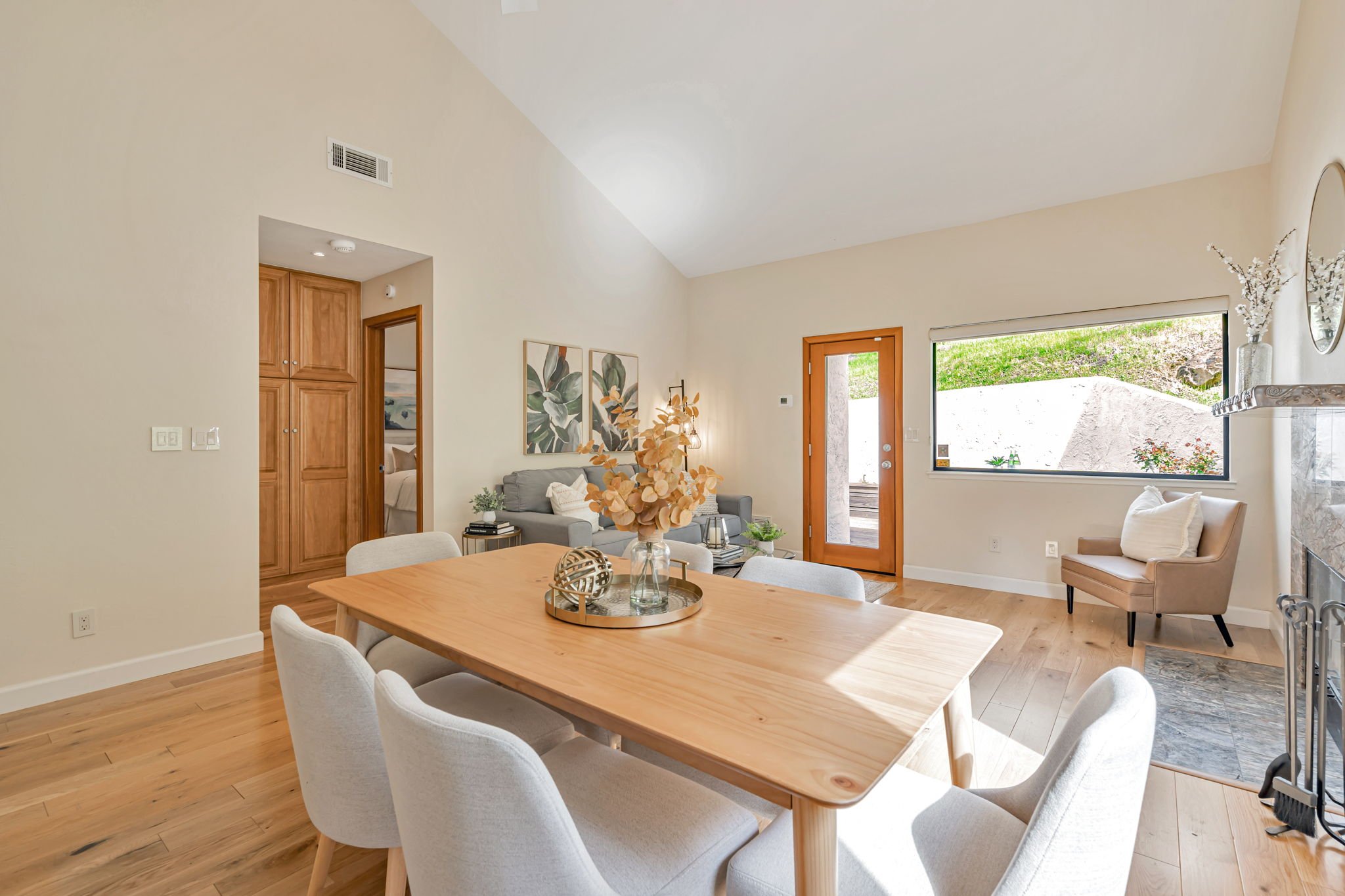 19-web-or-mls-9-newcastle-ct.jpg