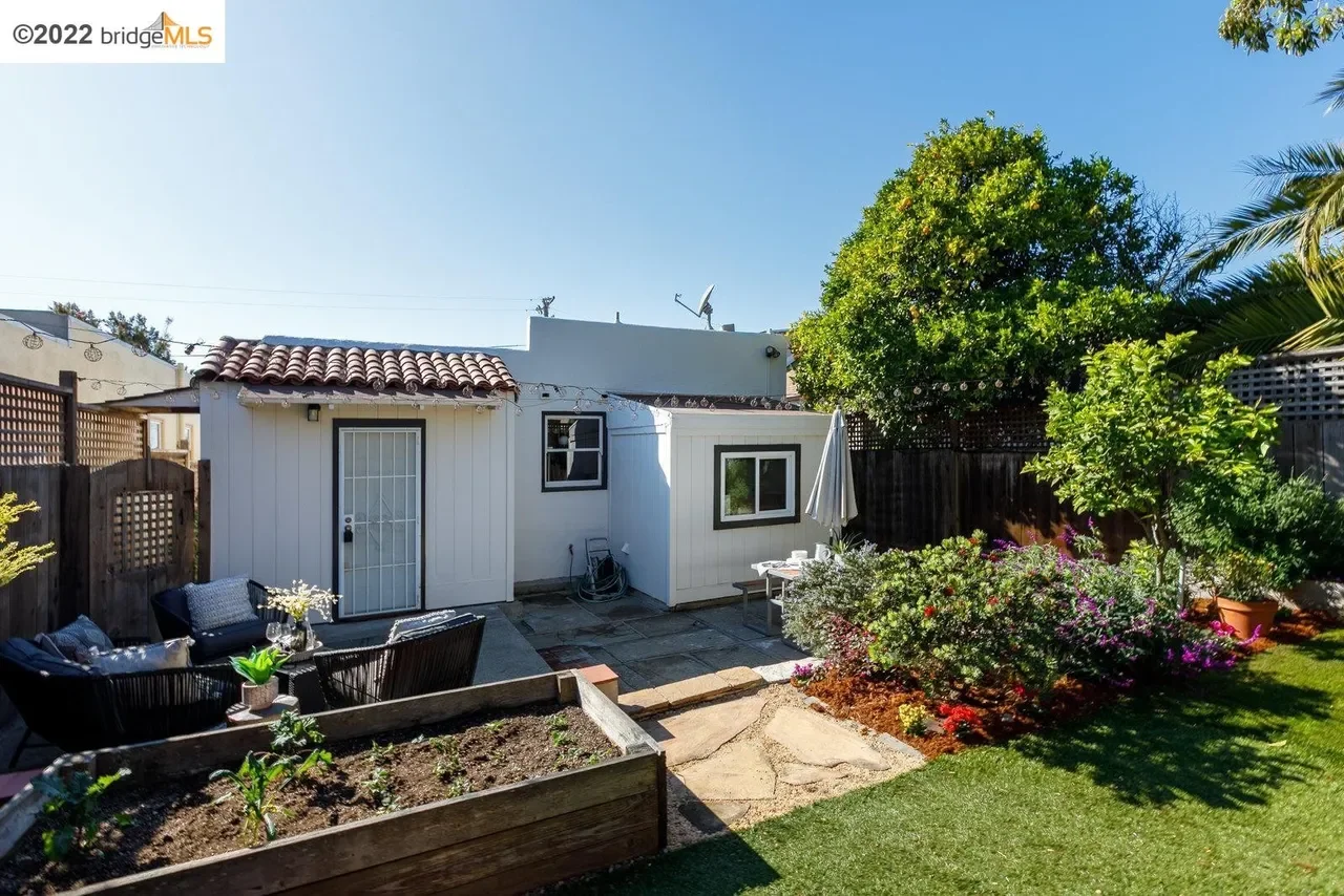 5336 Walnut St 025.webp