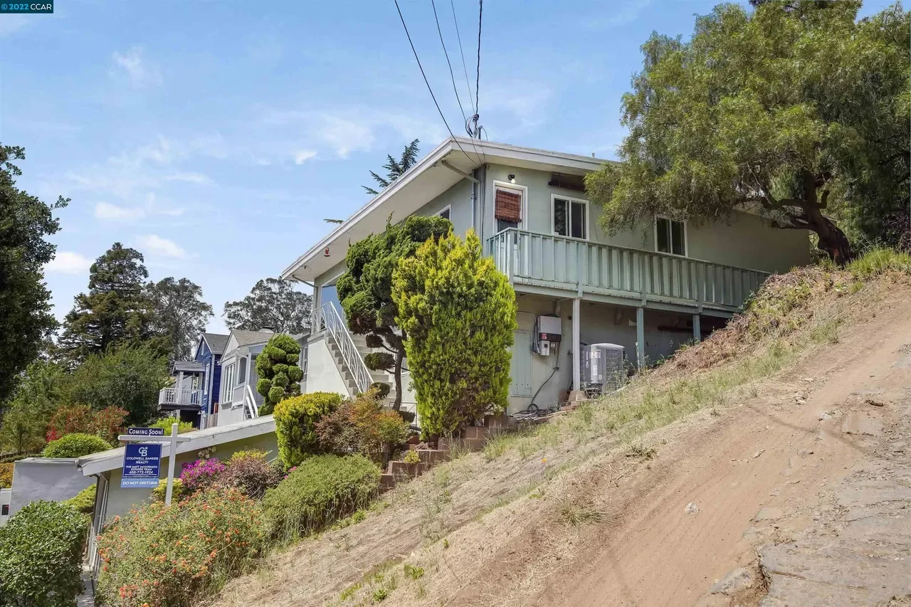 7816 Hillmont Dr 004.webp