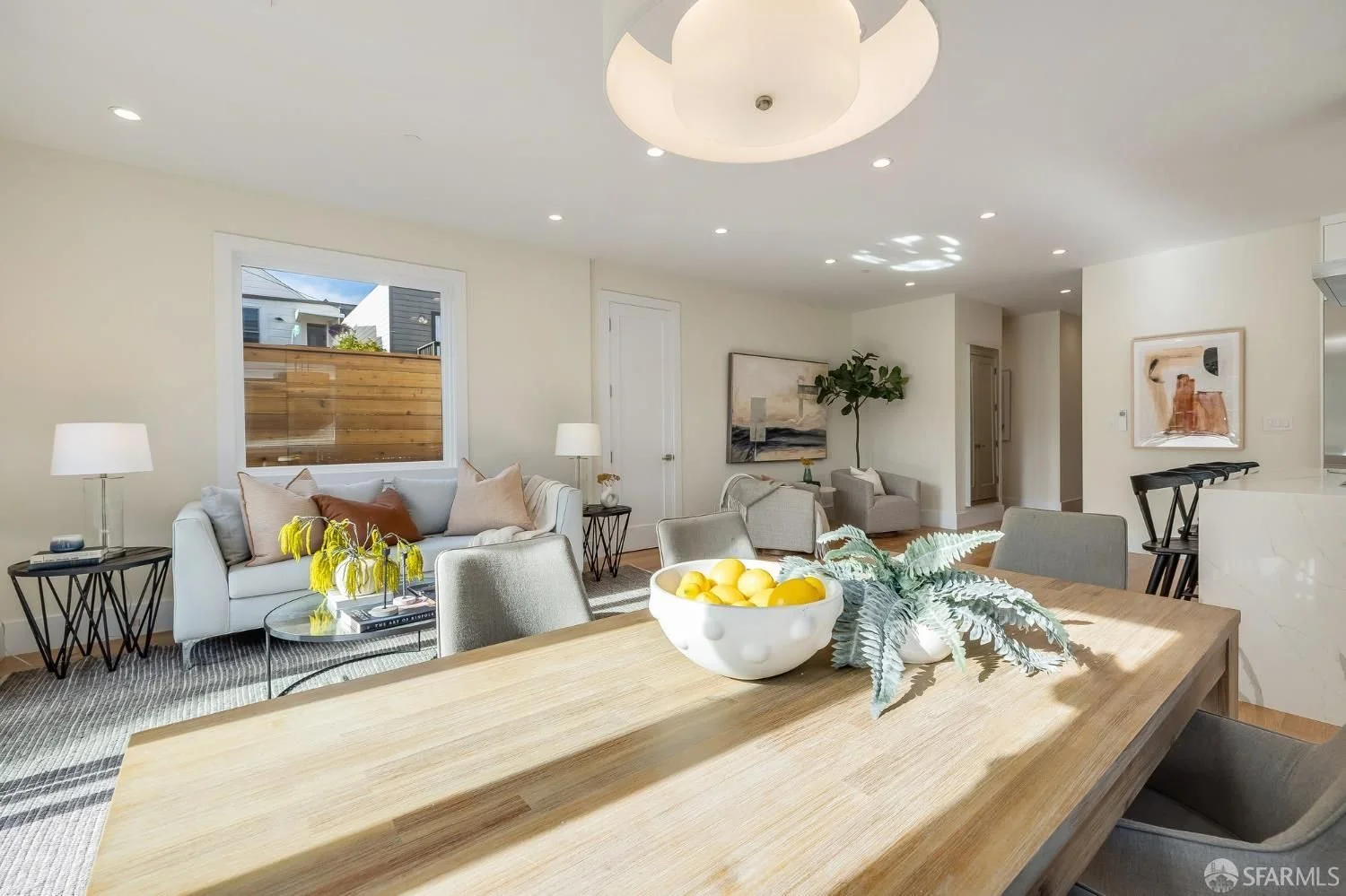 228 Vicksburg St Unit 1 002.jpg