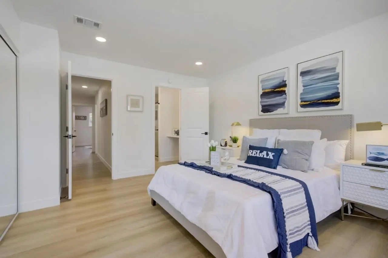 2829 Sand Point Dr 017.webp