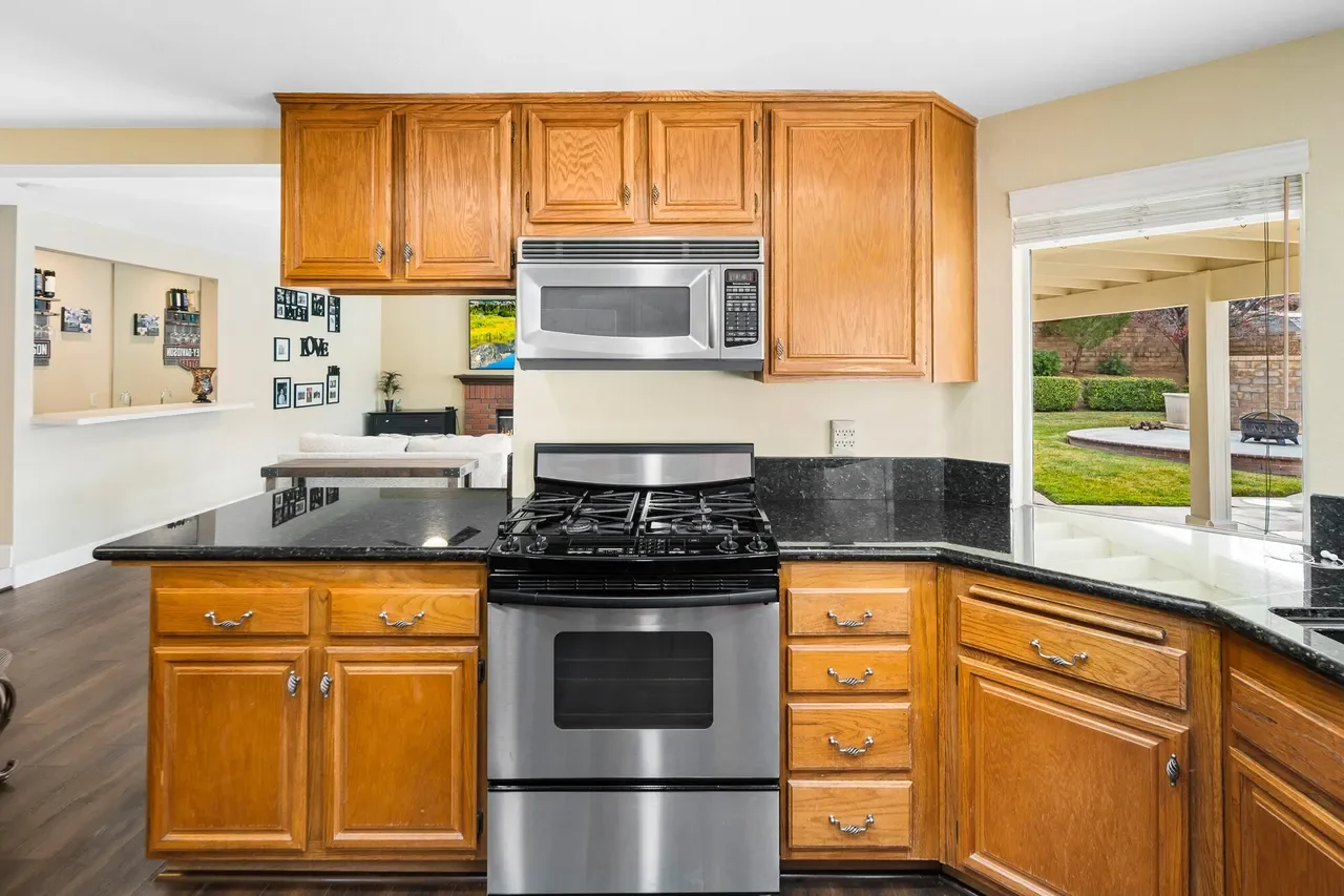 41245 Sequoia Ave 019.webp