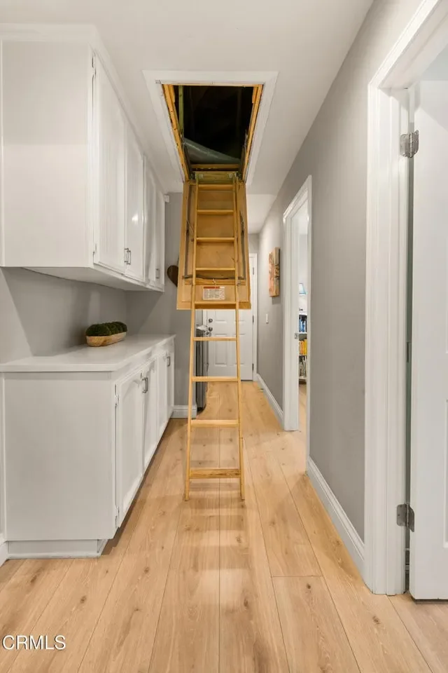 2217 Laurelwood Dr 017.webp