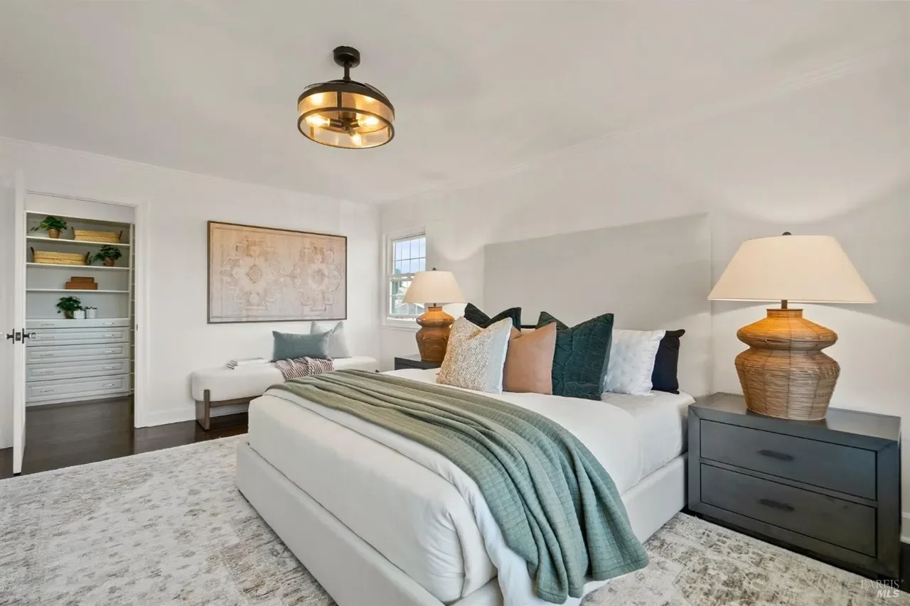 8 Nightingale Lane 025.webp