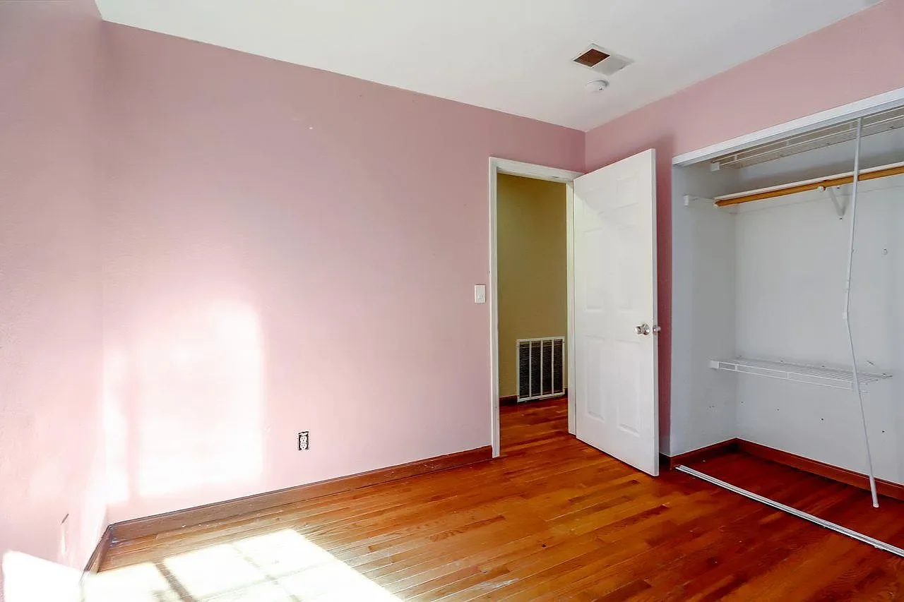 1223 Rose Ave 030.webp