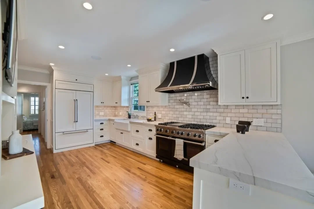 1842 University Ave 011.webp