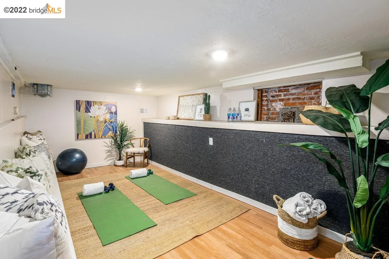 5336 Walnut St 028.webp