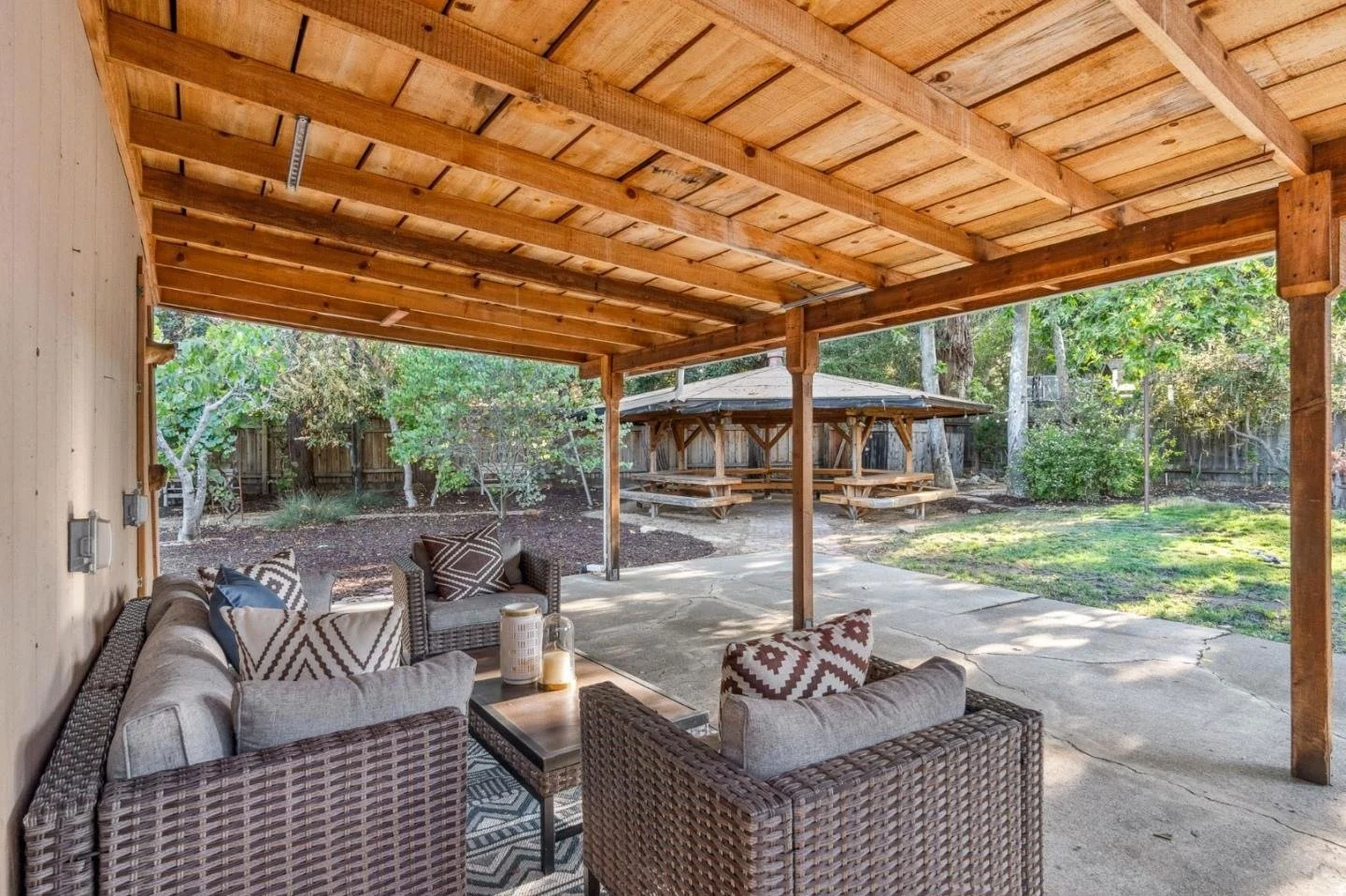 16220 Blossom Hill Rd 044.jpg