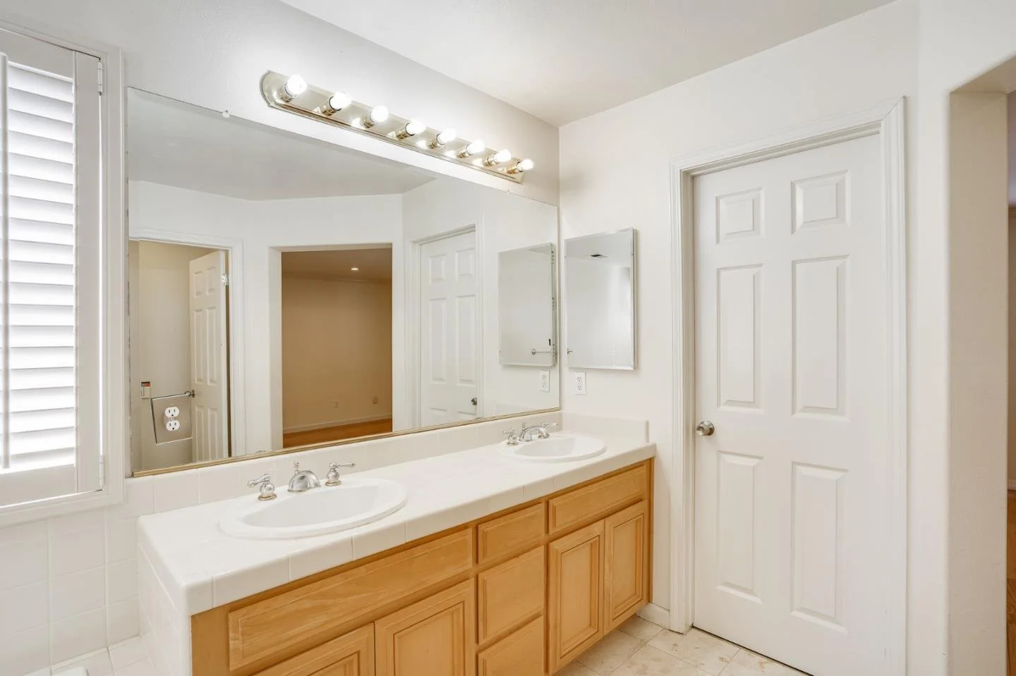 1530 Redding Park Ln 038.jpg