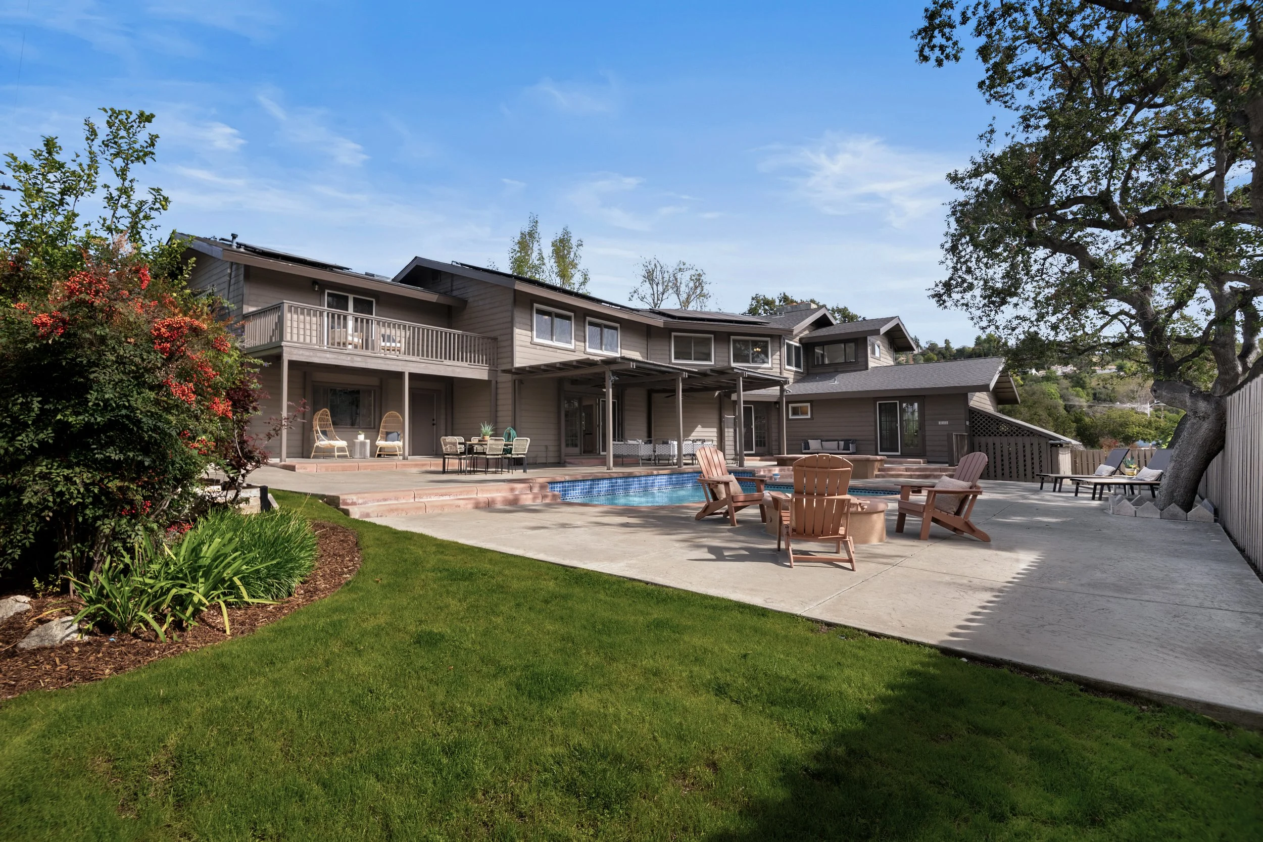 340 Santa Inez Way back 1.jpg