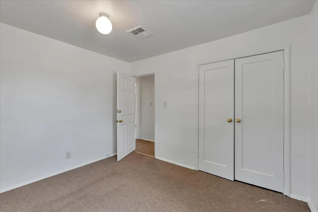 4314 Cheeney St 012.webp