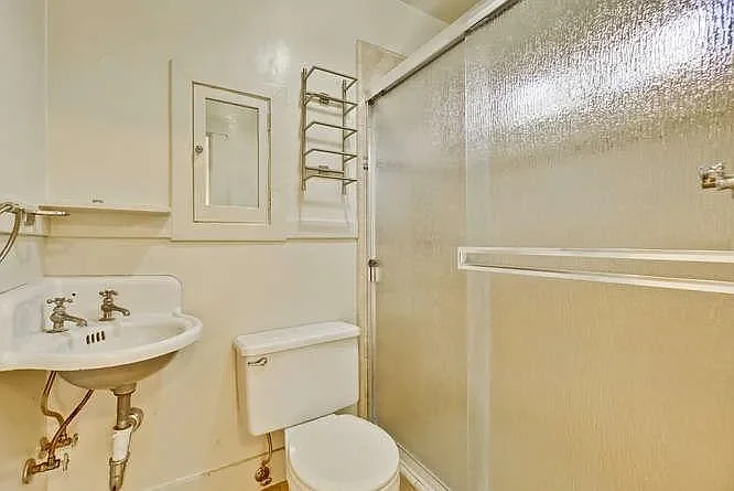 579 S 10th St 010.webp