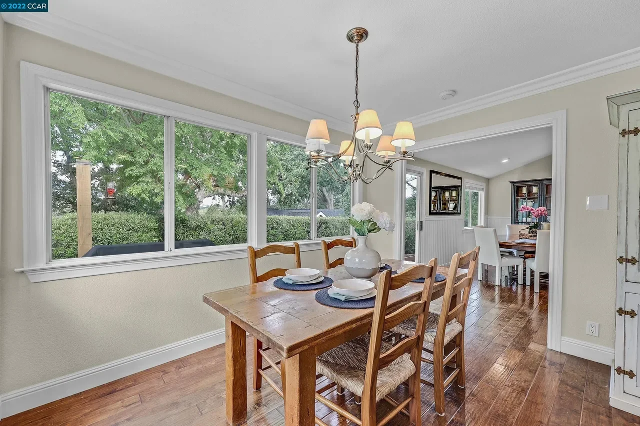 27 Nob Hill Dr 035.webp