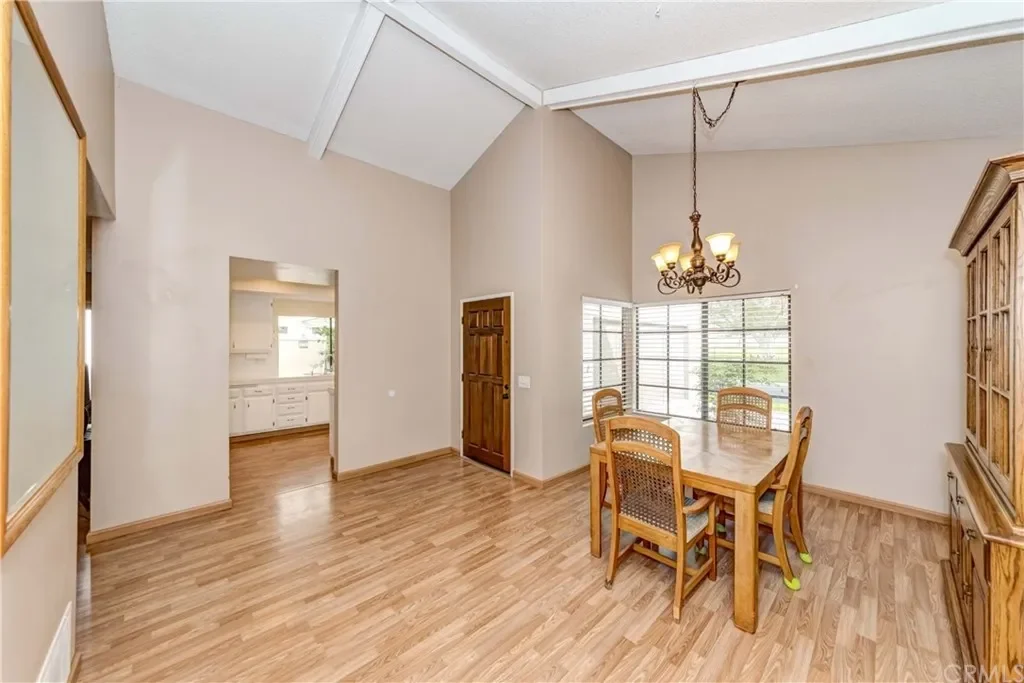 2175 Avenida San Antero 023.webp