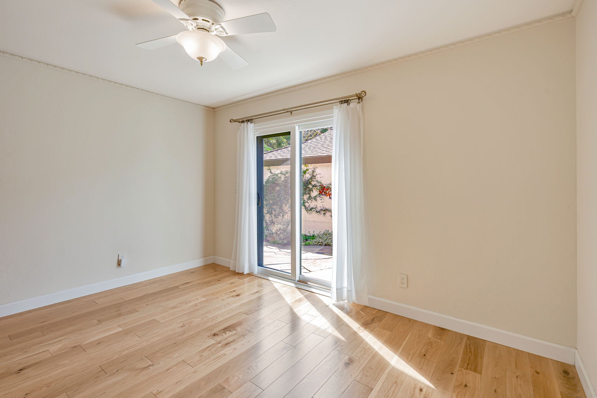 25-web-or-mls-9-newcastle-ct.jpg