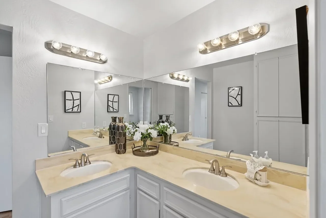 6672 Hampton Dr 031.webp