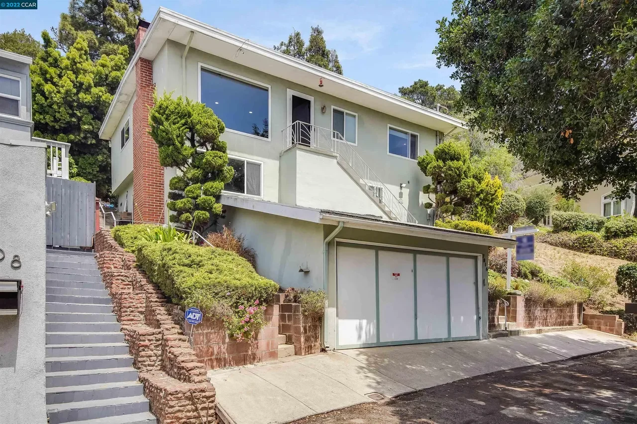 7816 Hillmont Dr 002.webp