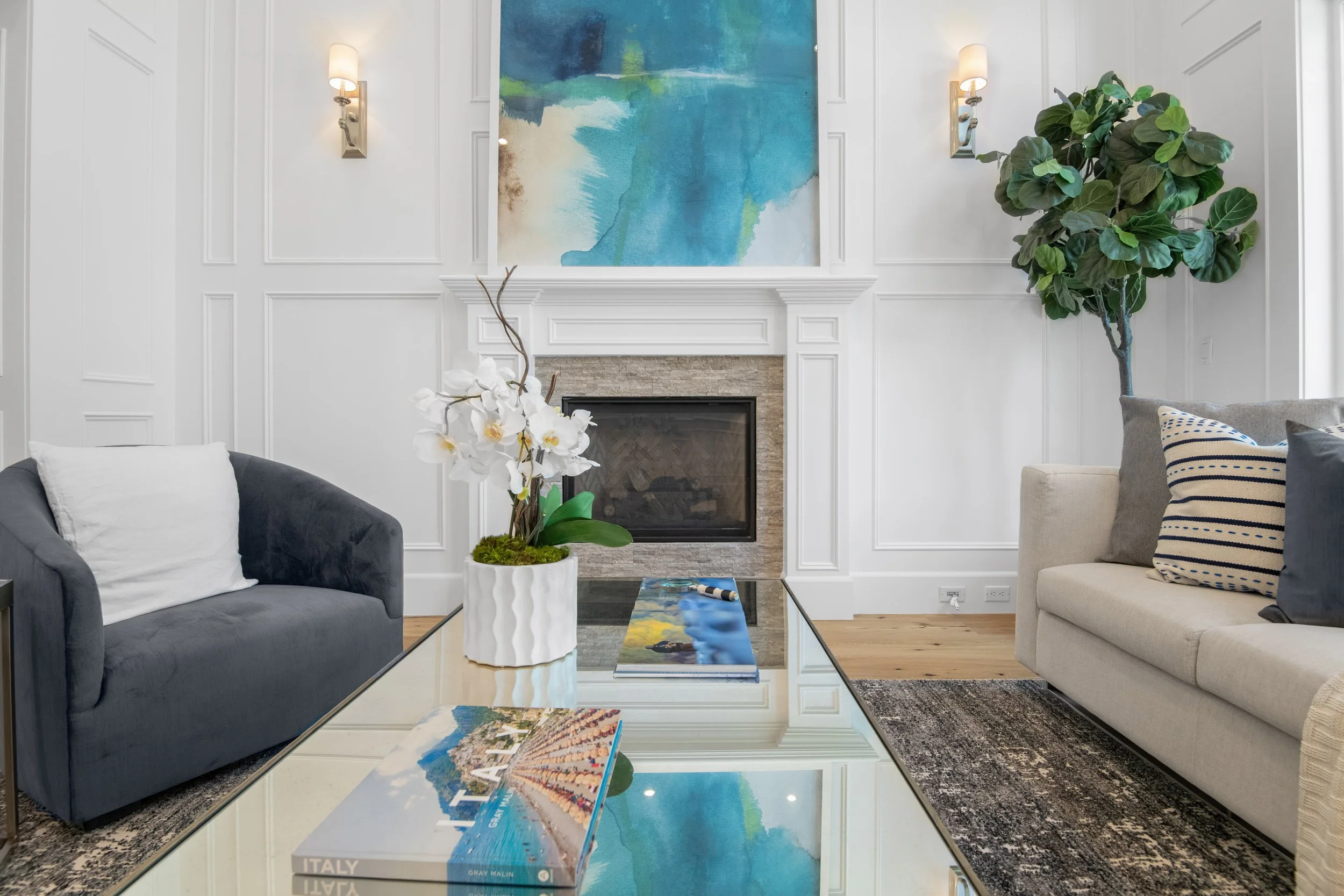 5111 Greenbush Ave living 1.jpg