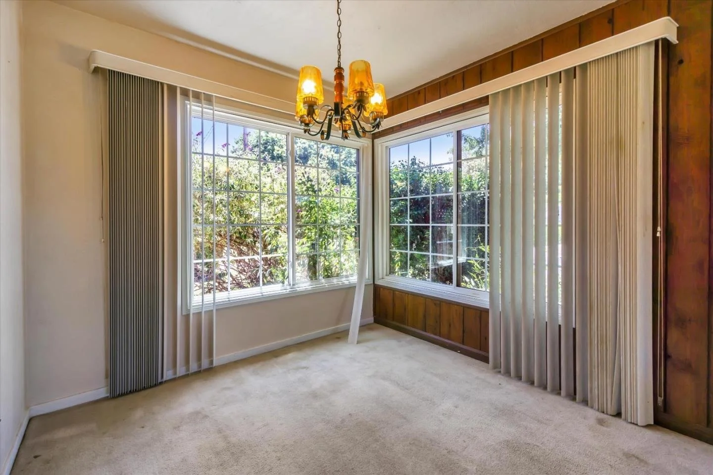 2070 Ricardo Dr 015.jpg