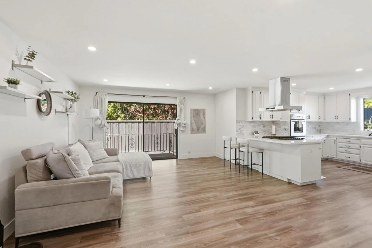 4206 Huntington St 015.jpeg