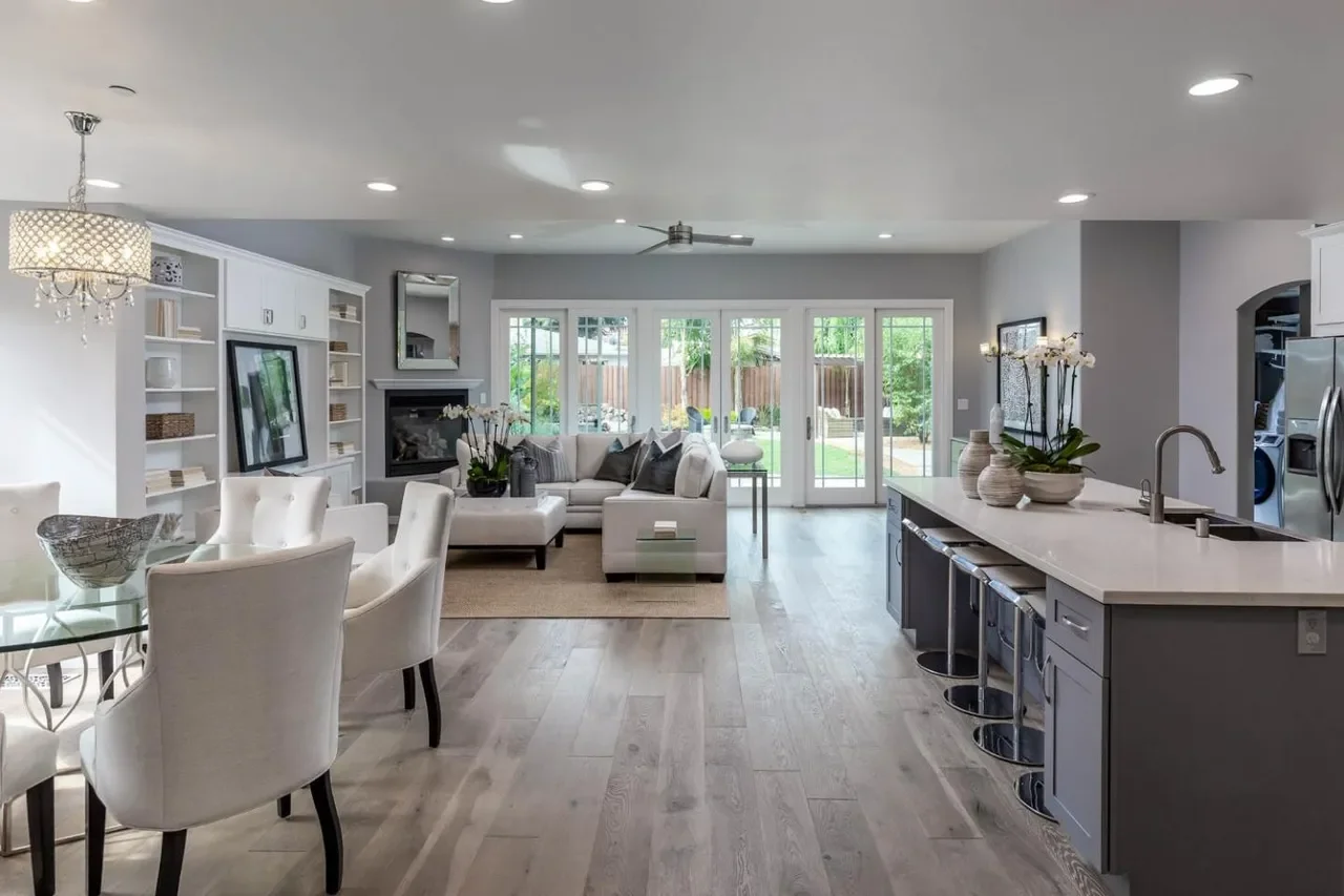 52 Murray Ct 001.webp