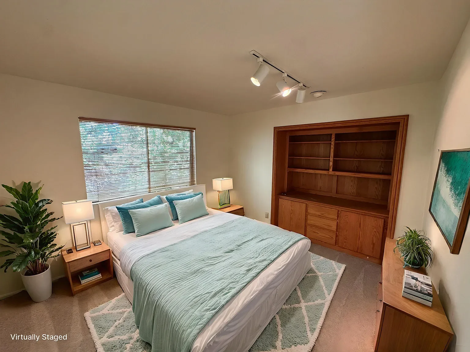 665 San Martin Pl 006.webp