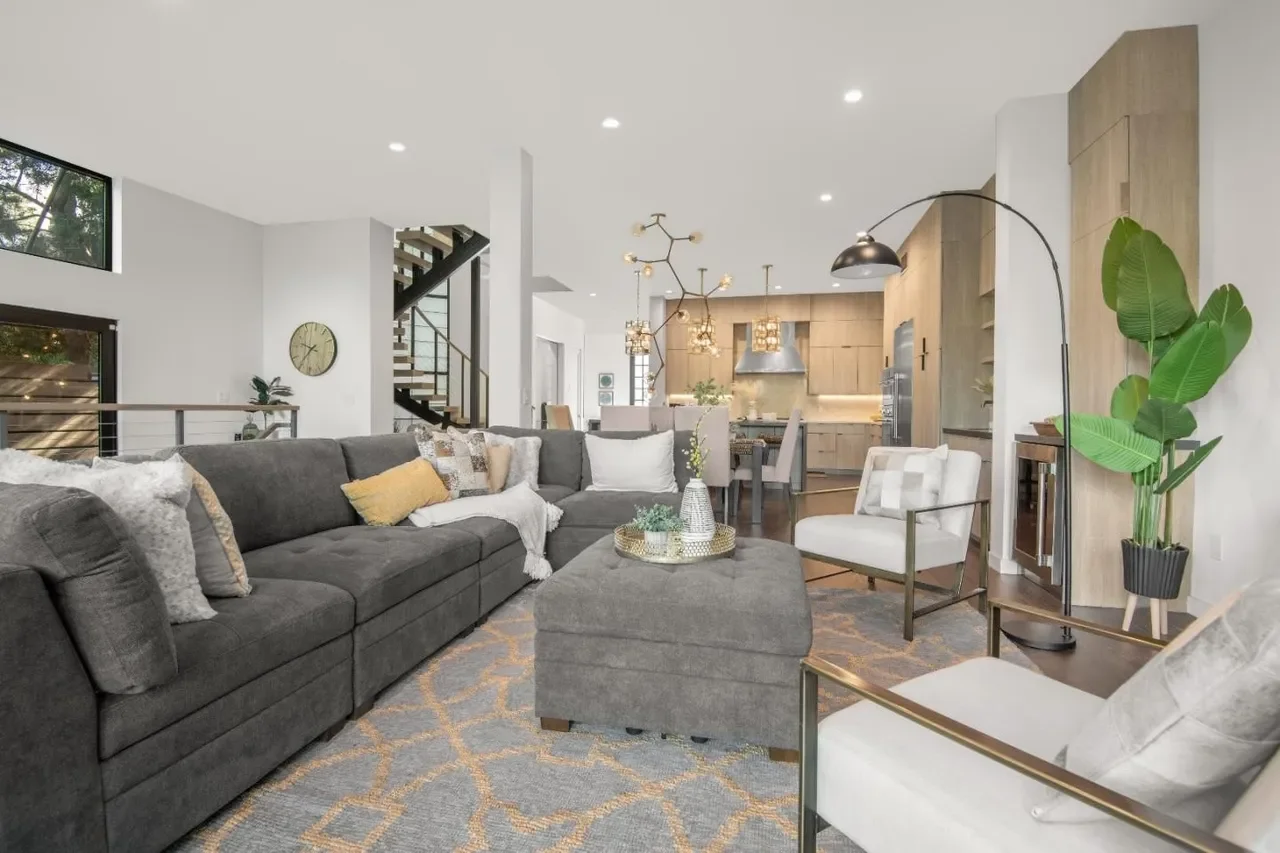 30 Roberts Rd 013.webp