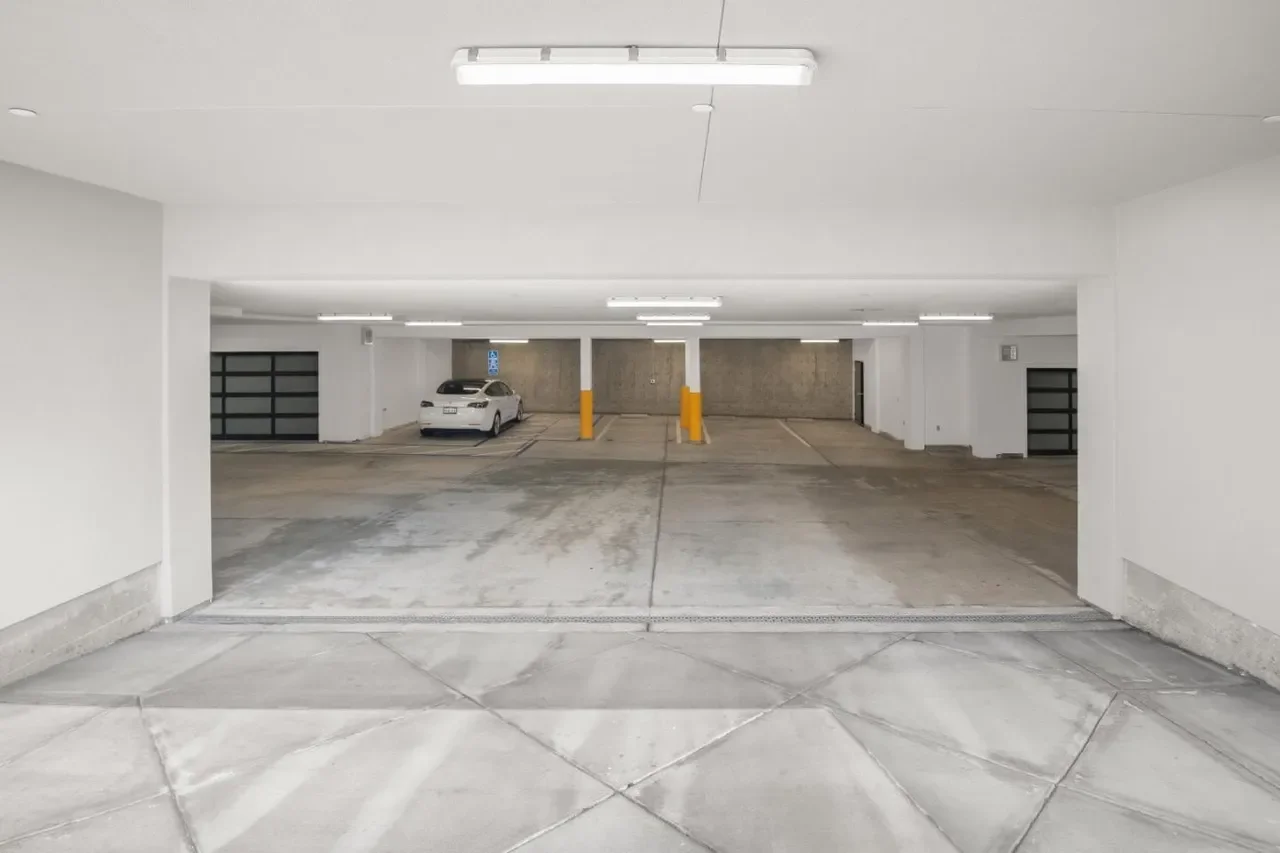 30 Roberts Rd 041.webp