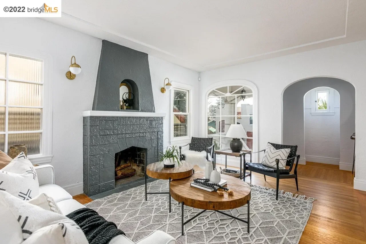 5336 Walnut St 004.webp