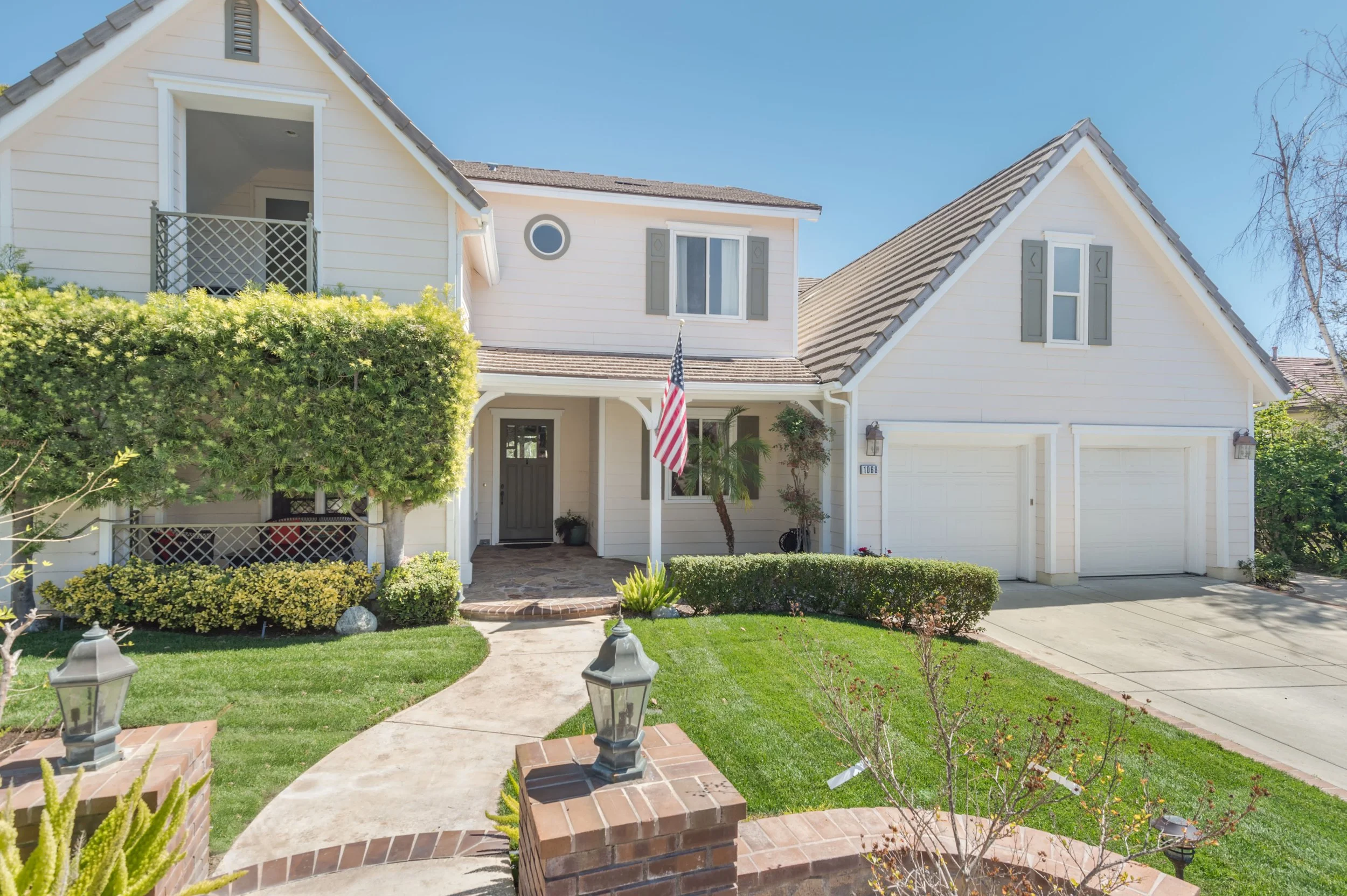 1068 N Country Club front3.jpg