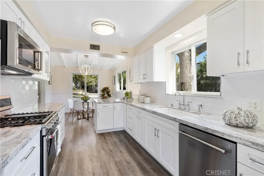 2330 Cooley Pl 015.webp