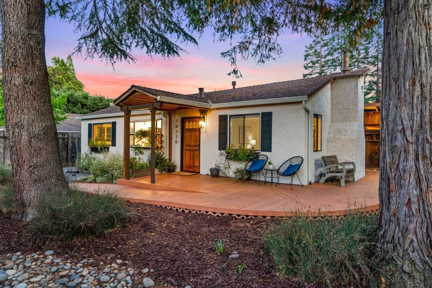 16220 Blossom Hill Rd 005.jpg