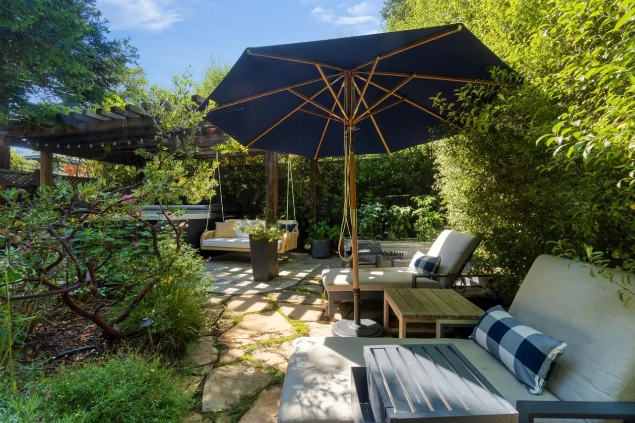 495 Coastview Dr 028.webp