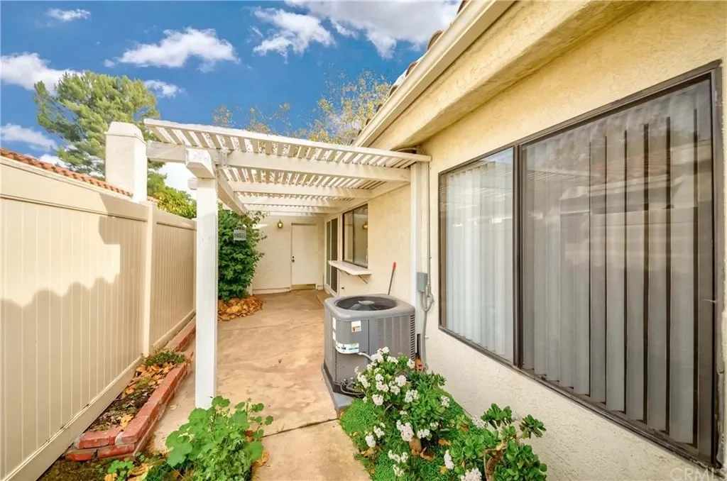 2175 Avenida San Antero 047.webp