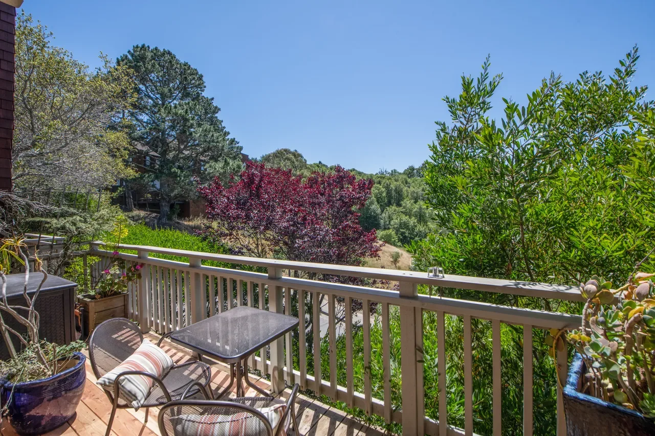 109 Headlands Ct 020.webp