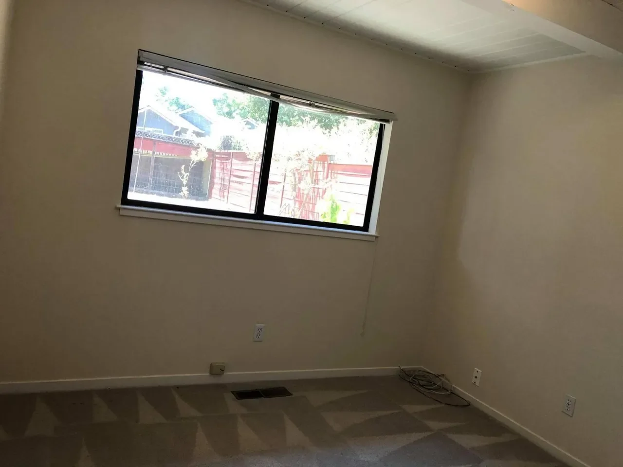 4256 Ruthelma Ave 016.webp