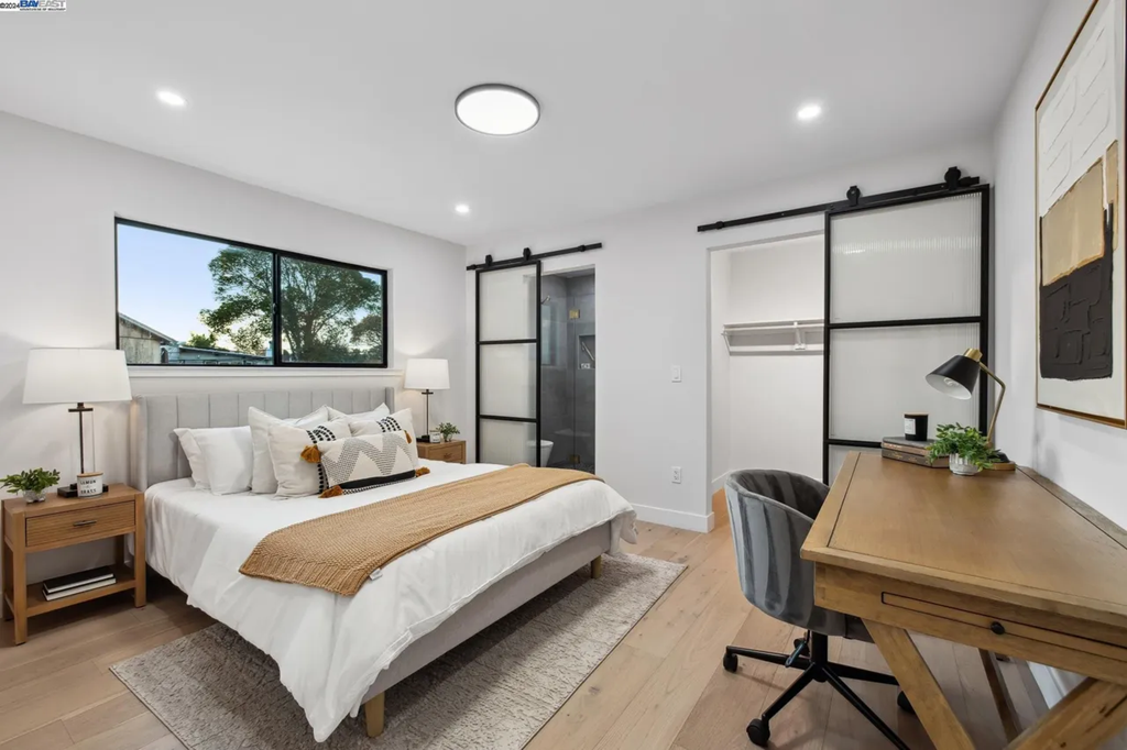 1733 Kelly St 020.png