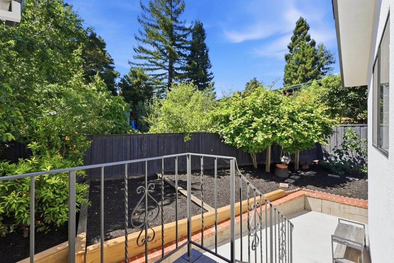 4206 Huntington St 062.jpg