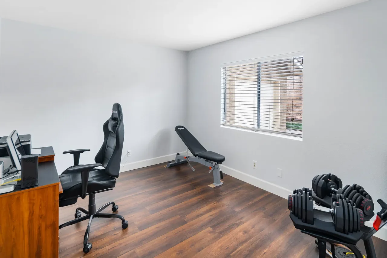 41245 Sequoia Ave 025.webp