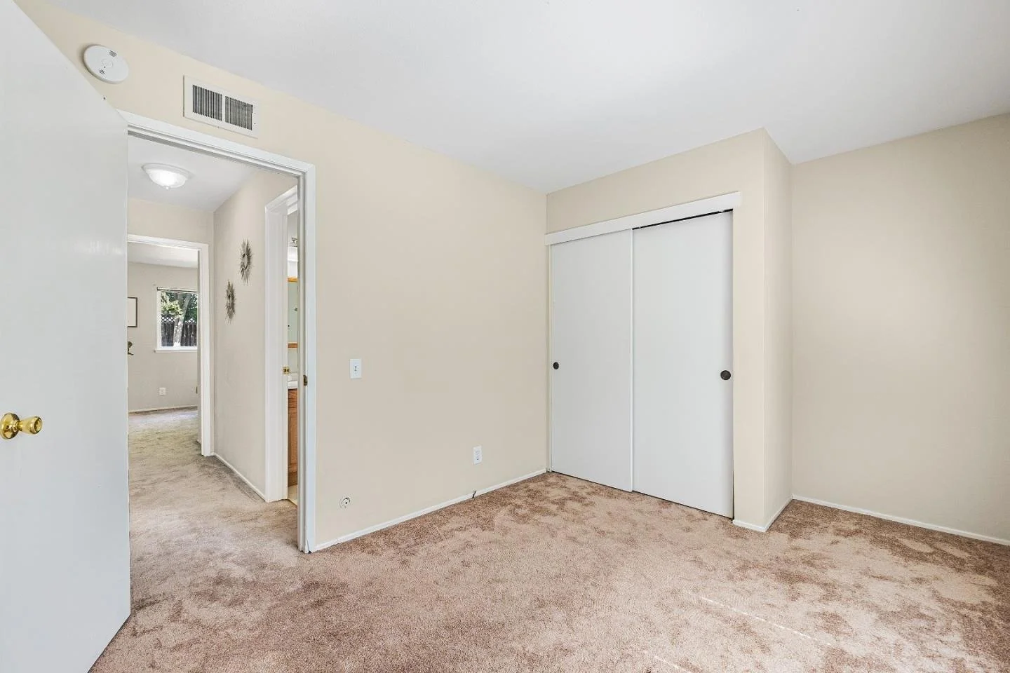 6080 Glen Harbor Dr 010.jpg